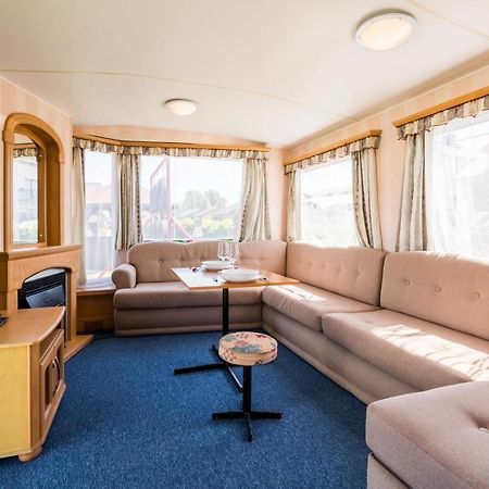 Rowyhills Villa Rowy  Eksteriør bilde