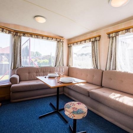 Rowyhills Villa Rowy  Eksteriør bilde